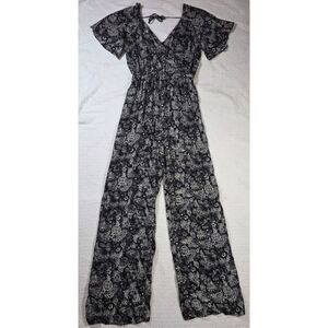 Streetwear Society Black and White Paisley Floral Short Sleeve Jumpsuit